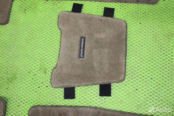 Коврики салонные Ford Explorer 4 U251 08г