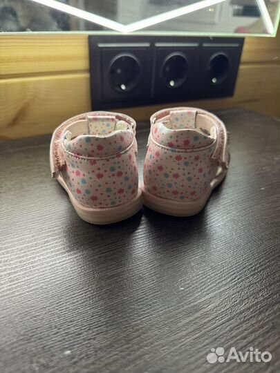 Сандали на девочку 18