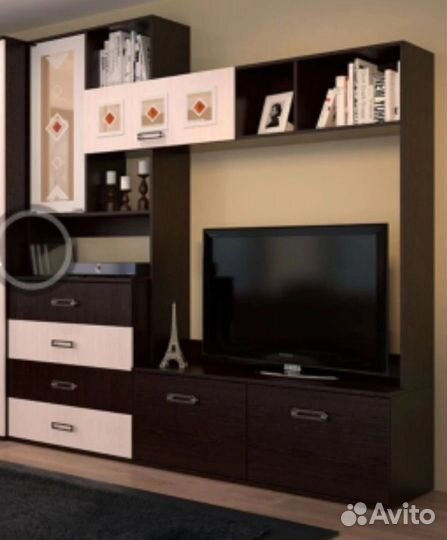 Стенка в гостиную