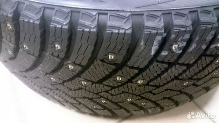 Pirelli Ice Zero 2 275/40 R19 105T