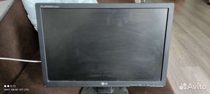 Монитор LG flatron w1942s