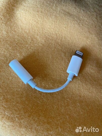 Apple оригинальный переходник 3.5 mm mini jack
