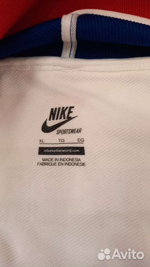 Спортивная кофта Nike