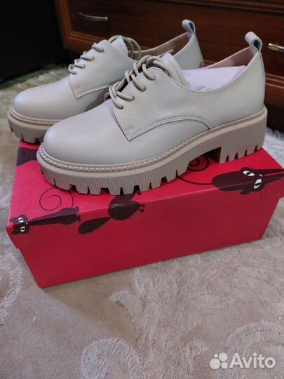 Ботинки туфли женские нат. Кожа р.38