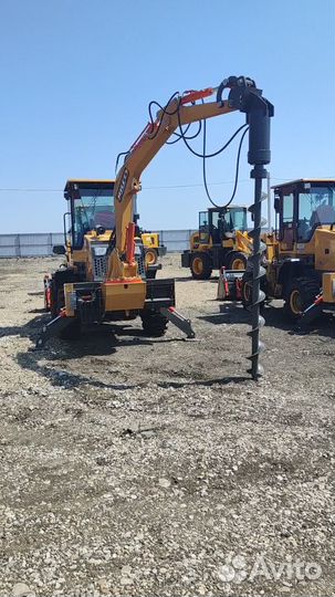 Экскаватор-погрузчик XCMG WZ30-25, 2023