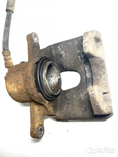 Суппорт передний VW Polo 5 1.6