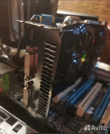 Gigabyte GTX 460 256 bit 1024Mb gddr5