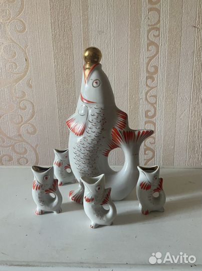 Продам графин и рюмки