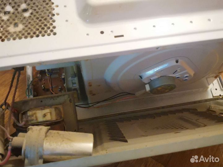 Микроволновка на запчасти