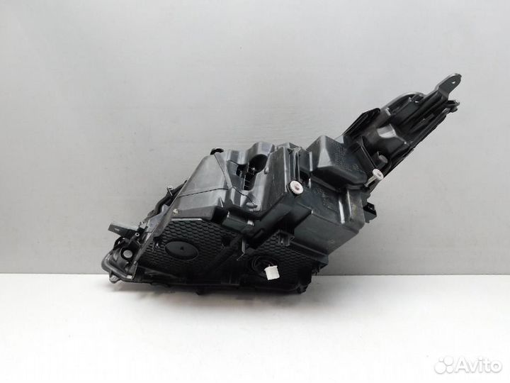 Фара правая Lexus RX200t/RX300/RX350/RX350L/RX450h/RX450hL