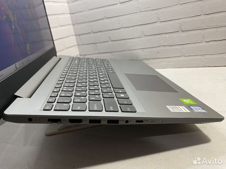 Игровой ноутбук Lenovo Core i3/SSD/MX110