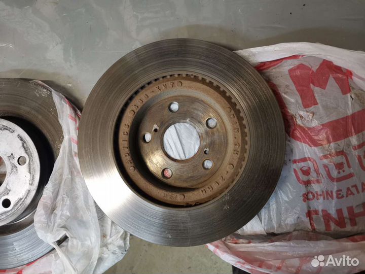 Продам тормозные диски и суппорта rav4 xa50