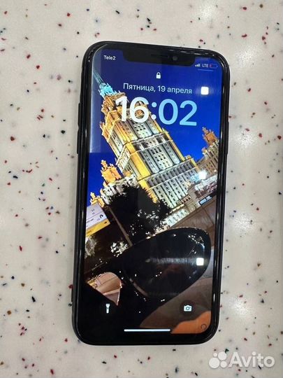 iPhone X, 64 ГБ