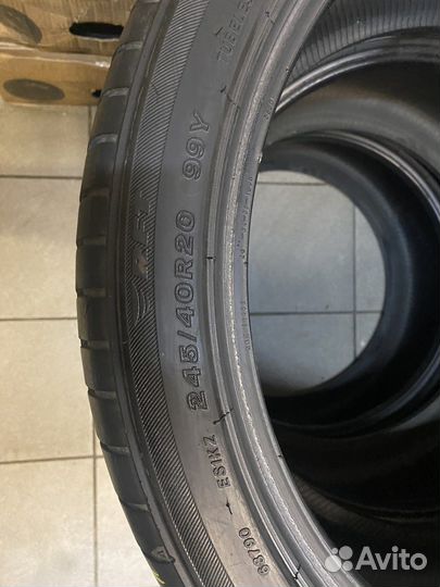 Bridgestone Potenza S001 245/40 R20 и 275/35 R20