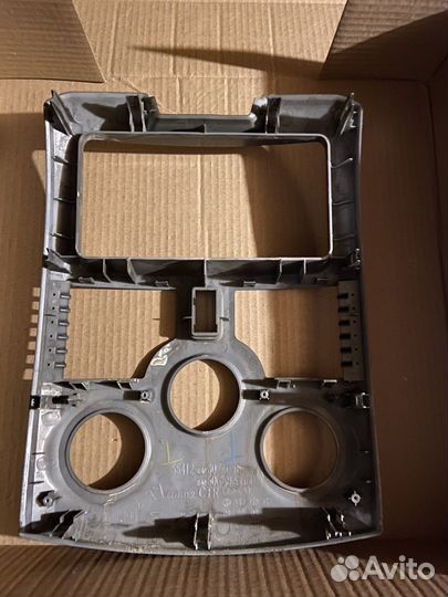 Рамка магнитолы Toyota Rush