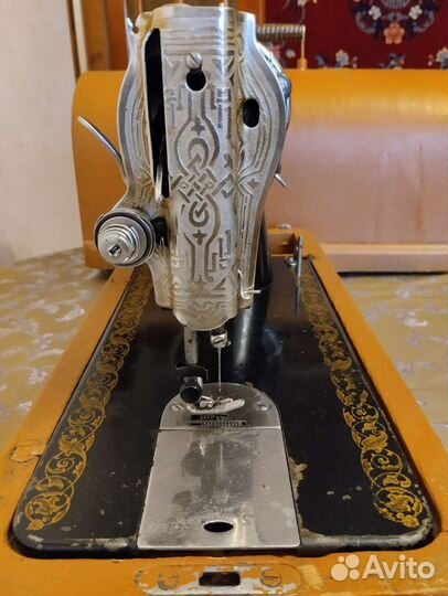 Швейная машина Подольск ручная