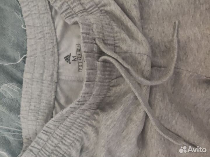 Спортивные штаны adidas