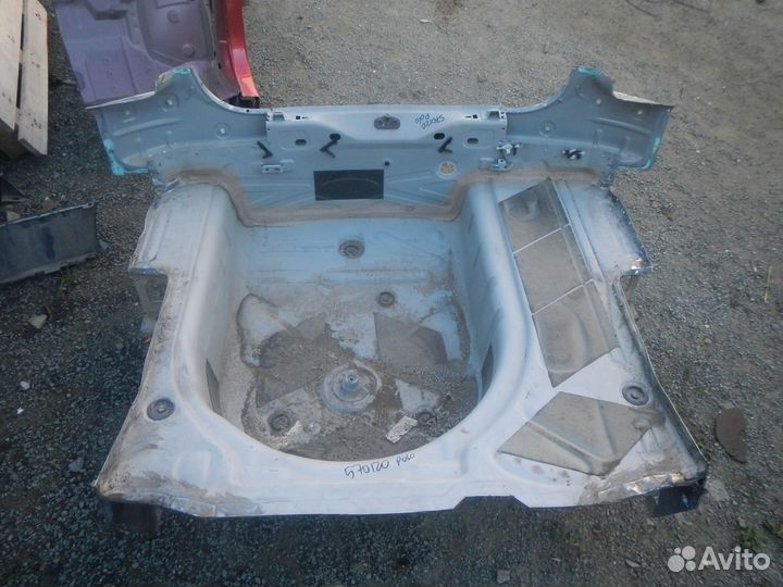 Б/У Б/У Ниша запасного колеса, Volkswagen (Фоль