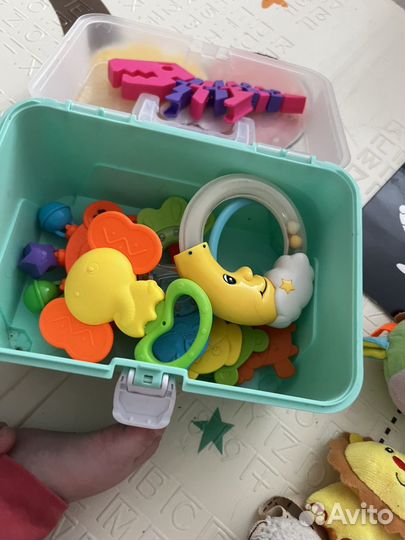 Игрушки для новорожденных пакетом