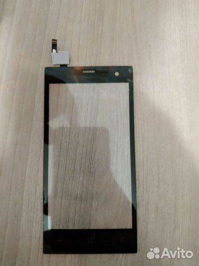 Zera S тачскрин