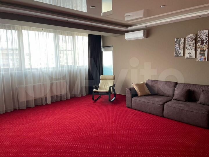 3-к. квартира, 110 м², 14/22 эт.