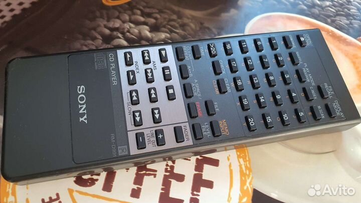 Sony x559es