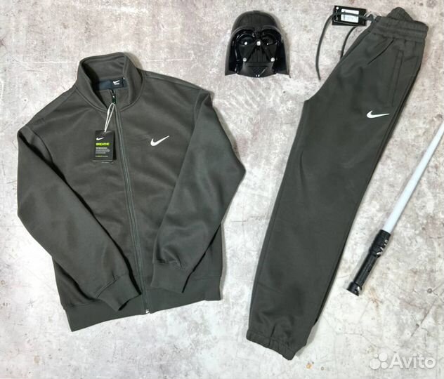 Спортивные костюмы Nike