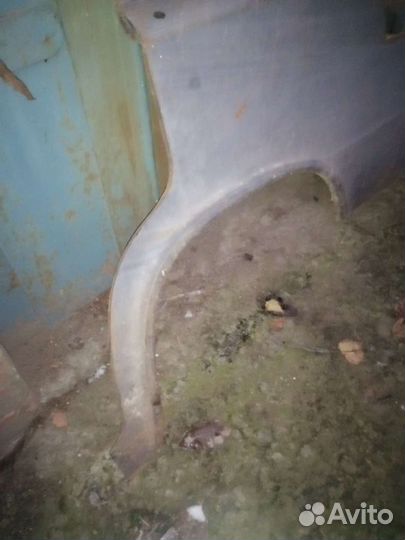 Заднее крыло ваз 2102