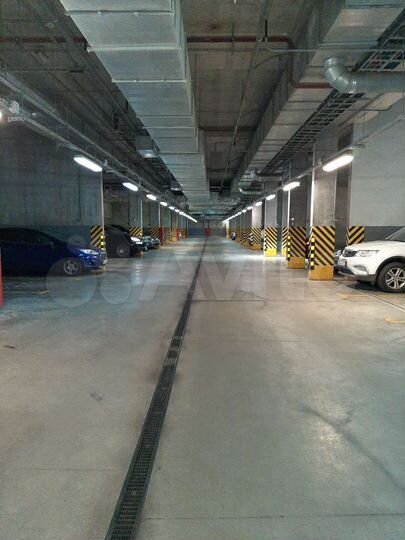 Машиноместо, 13 м²