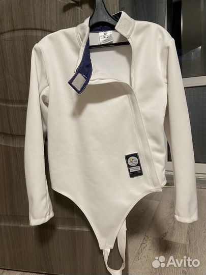 Фехтовальный костюм