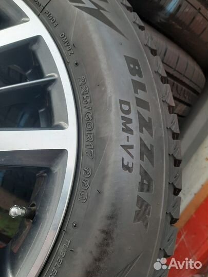 Колеса в сборе R17 Nissan 5*114.3 Bridgestone 225