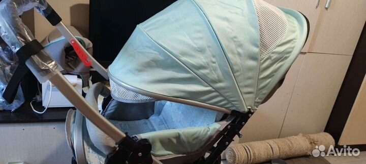 Прогулочная коляска новая