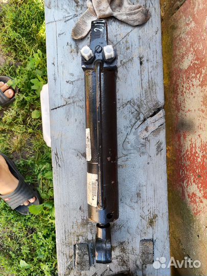 Цилиндр подъема кабины камаз и насос подъема кабин