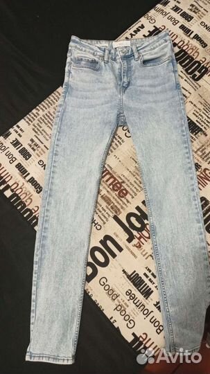 Джинсы mango
