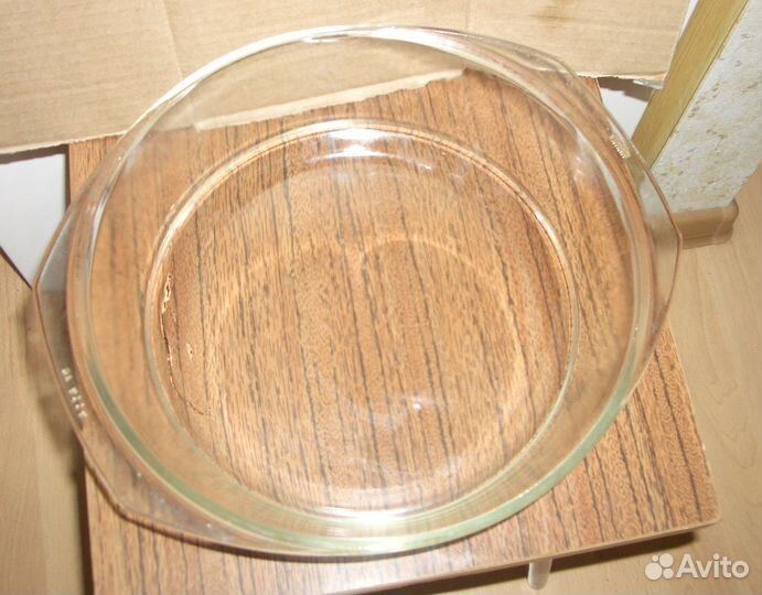 Кастрюля стеклянная большого диаметра без крышки