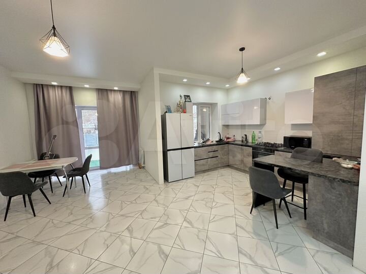 Дом 160 м² на участке 4 сот.