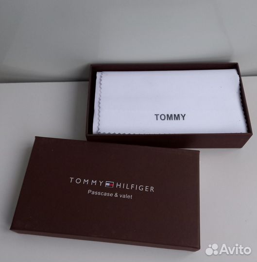 Портмоне клатч Tommy Hilfiger натуральная кожа