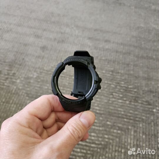 Чехол-браслет Spigen Rugged Armor Pro