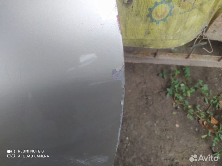 Дверь передняя правая Peugeot 206