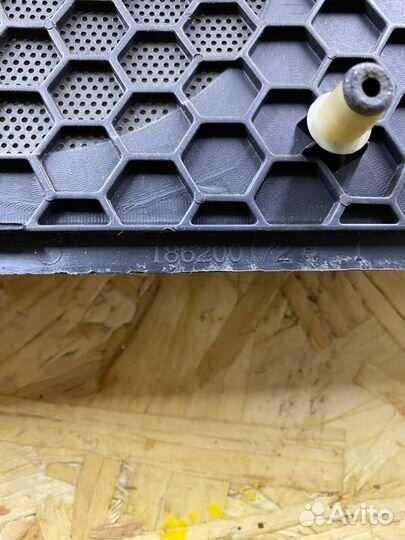 Крышка динамика Renault Megane 2007