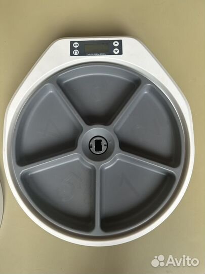 Автоматическая кормушка для животных