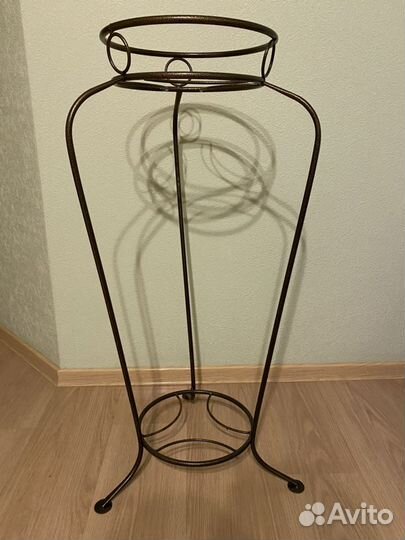 Подставка под цветы