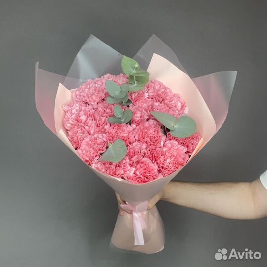 Гвоздики в наличии