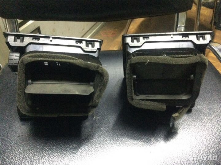 Дефлектор в торпеду VW T5 Каравелла Транспортер