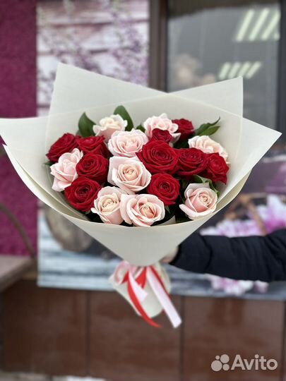 Доставка цветов букетов