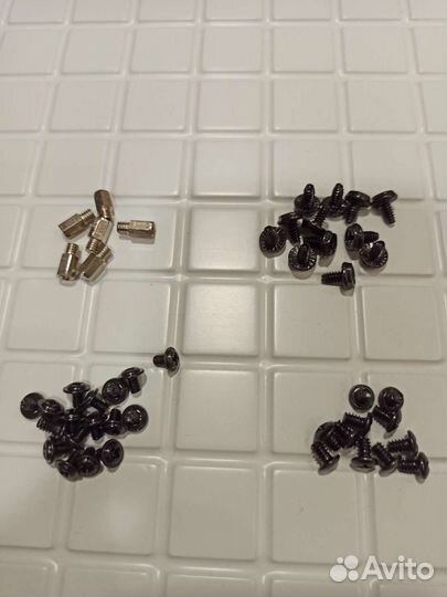 Комплект крепежа (винты для HDD, плат и др)