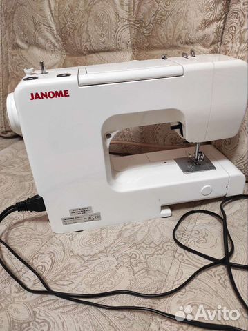 Швейная машина Janome 331