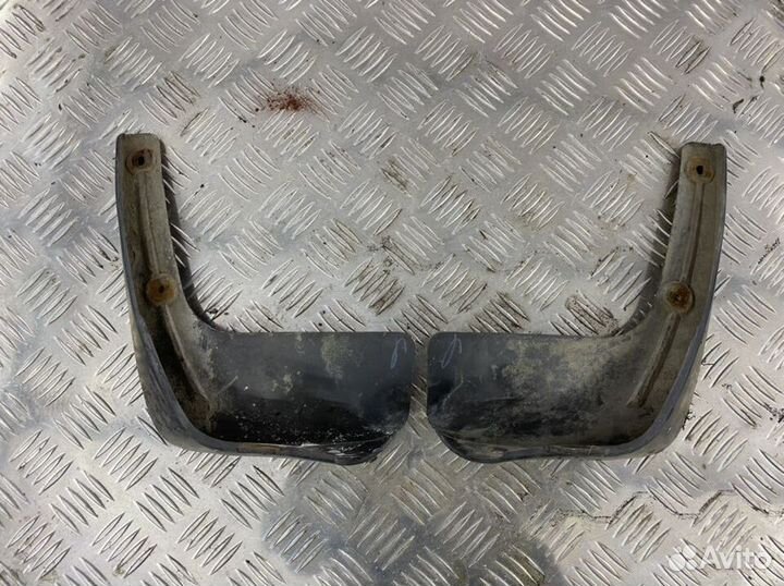 Брызговик Ниссан Тиида Седан