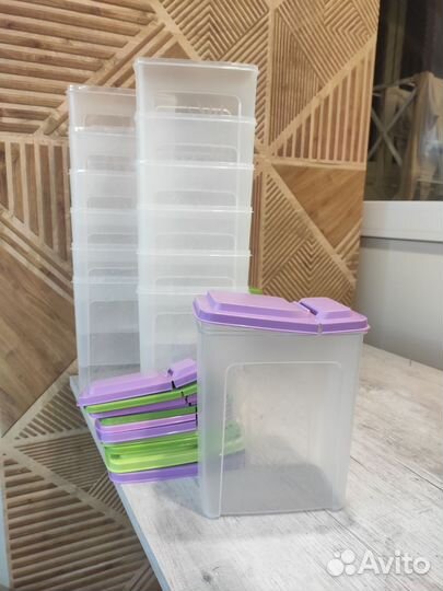 Контейнер для сыпучих продуктов