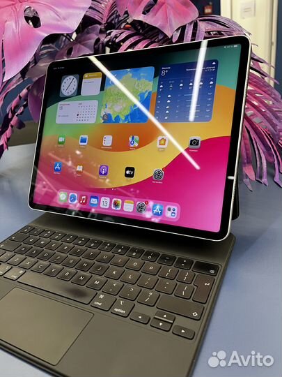 iPad PRO 12.9 M2 256 GB Wi-Fi + LTE Silver с клави